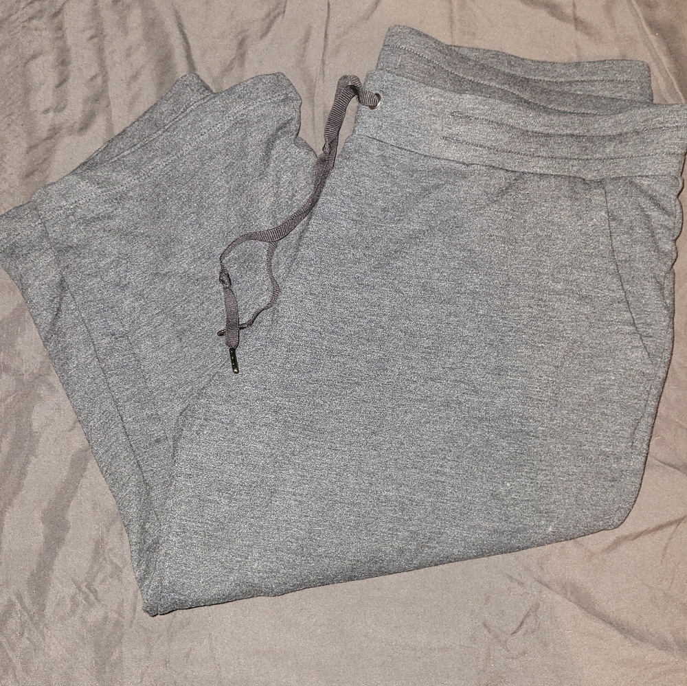Sweatpant capris
